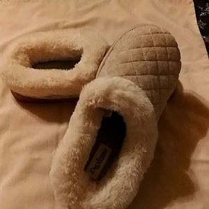 Women's Dearfoams slippers new